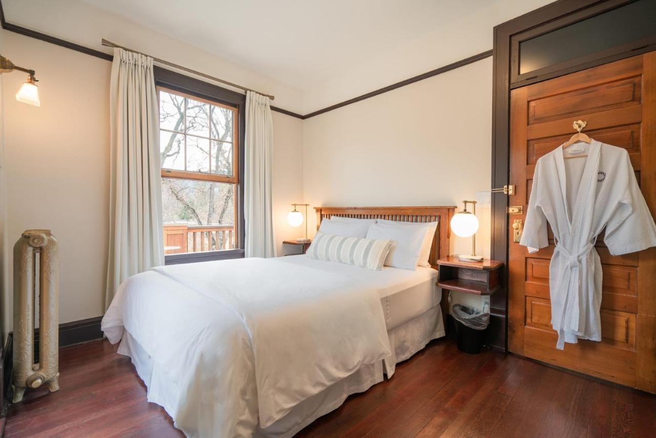 Naramata Inn Kültér fotó